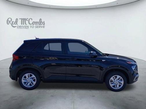 Onyx Black 2026 Hyundai VENUE SE