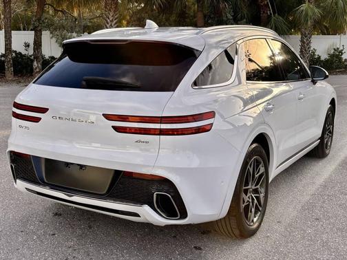 2023 Genesis GV70 2.5T AWD