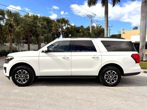 2022 Ford Expedition Max XLT