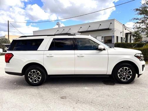 2022 Ford Expedition Max XLT