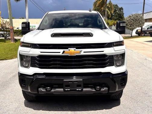2025 Chevrolet Silverado 2500 Custom
