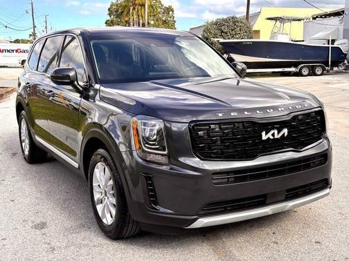 2022 Kia Telluride LX