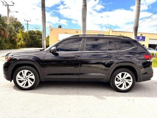 2022 Volkswagen Atlas 3.6L SE w/Technology