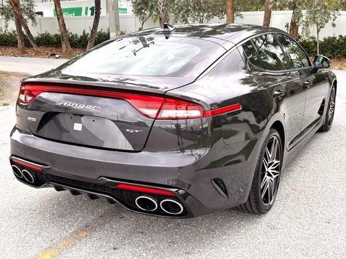 2022 Kia Stinger GT1