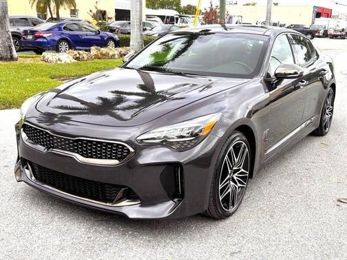 2022 Kia Stinger GT1