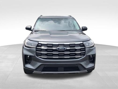 Carbonized Gray Metallic 2026 Ford Explorer Active