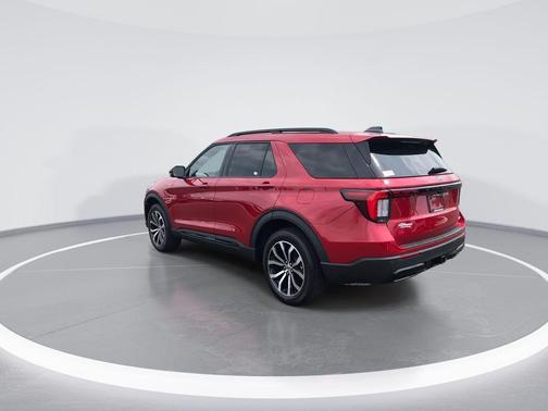 Rapid Red Metallic Tinted Clearcoat 2026 Ford Explorer ST-Line