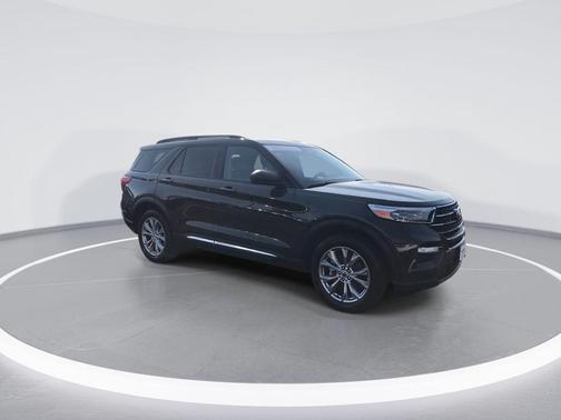 Green Metallic 2023 Ford Explorer XLT