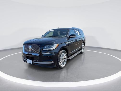Black Metallic 2024 Lincoln Navigator Reserve