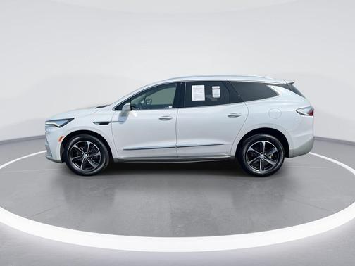 White Frost Tri-Coat 2023 Buick Enclave Essence