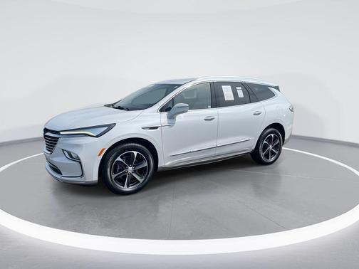 White Frost Tri-Coat 2023 Buick Enclave Essence