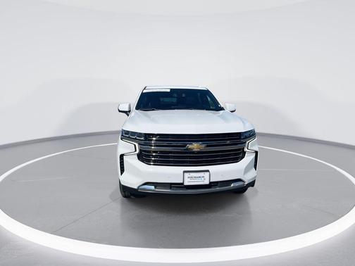 Summit White 2022 Chevrolet Suburban LT