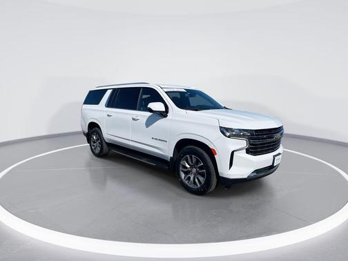 Summit White 2022 Chevrolet Suburban LT