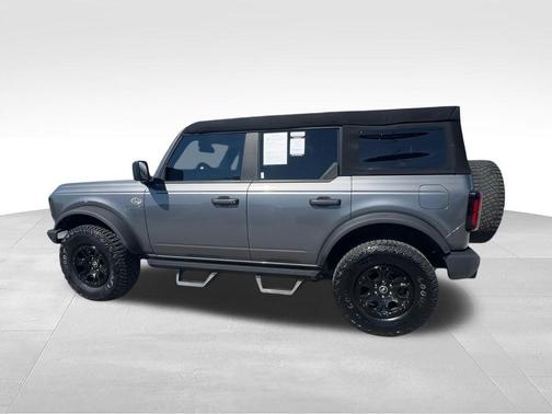Gray Metallic 2024 Ford Bronco Wildtrak