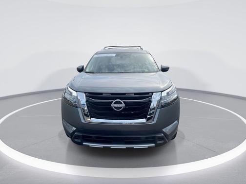 Gun Metallic 2025 Nissan Pathfinder Platinum