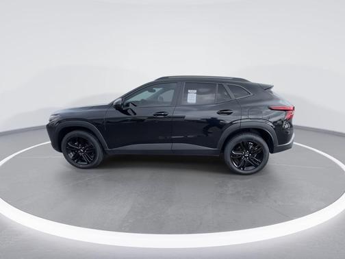 Mosaic Black Metallic 2025 Chevrolet Trax ACTIV