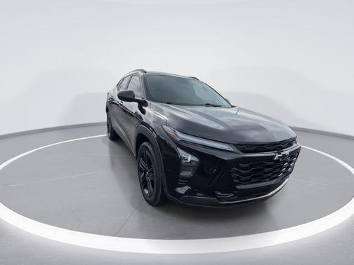 Mosaic Black Metallic 2025 Chevrolet Trax ACTIV
