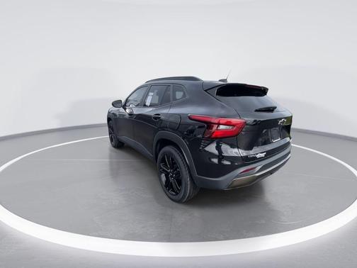 Mosaic Black Metallic 2025 Chevrolet Trax ACTIV
