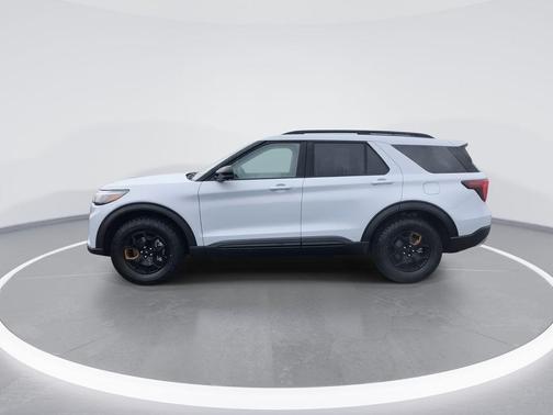 Space White Metallic 2026 Ford Explorer Tremor
