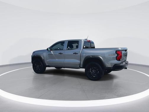 Sterling Gray Metallic 2024 Chevrolet Colorado Trail Boss
