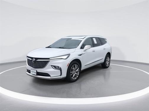 2022 Buick Enclave Essence
