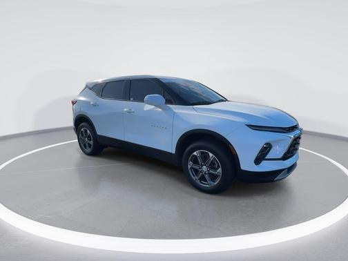 Summit White 2023 Chevrolet Blazer 2LT