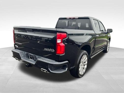 Black 2022 Chevrolet Silverado 1500 Limited High Country