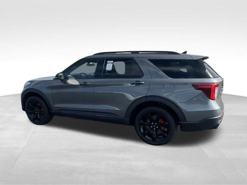Gray Metallic 2023 Ford Explorer ST