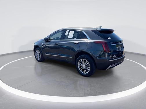 Wilder Metallic 2023 Cadillac XT5 Premium Luxury
