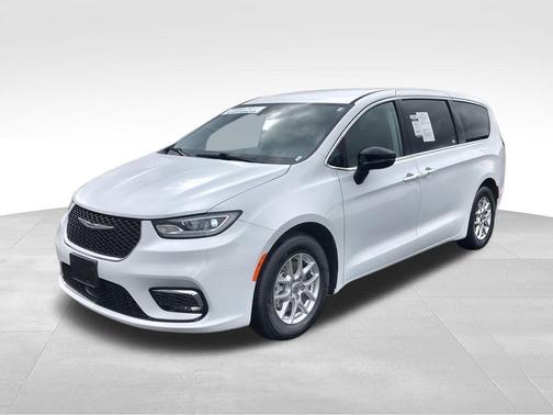 Bright White Clearcoat 2024 Chrysler Pacifica Touring-L