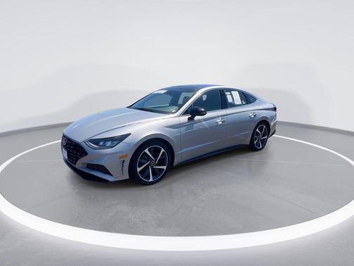 Silver 2023 Hyundai SONATA SEL Plus