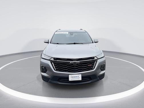 Sterling Gray Metallic 2023 Chevrolet Traverse RS