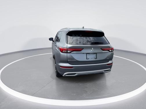 Gray 2022 Mitsubishi Outlander SEL