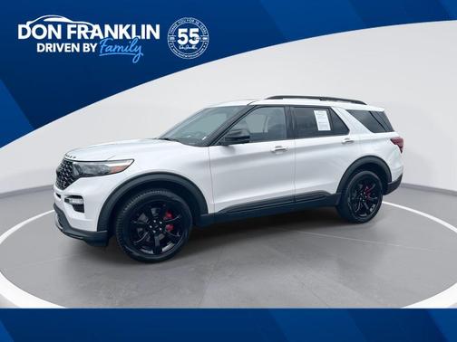 White Metallic 2022 Ford Explorer ST