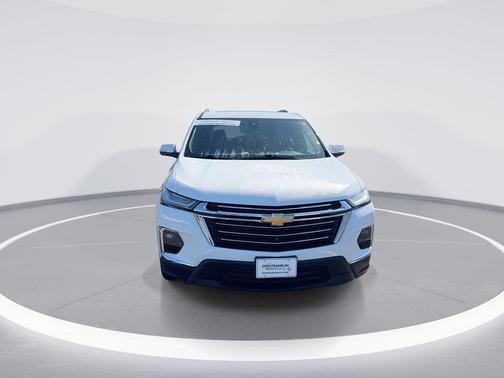 Summit White 2023 Chevrolet Traverse LT Leather