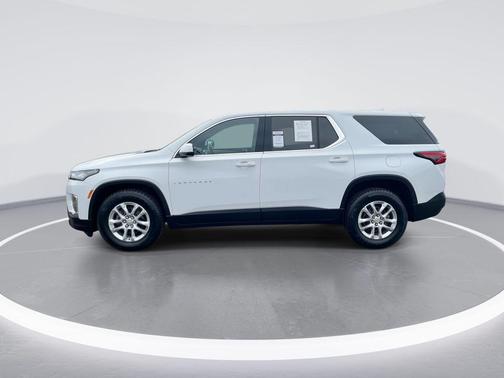 Summit White 2023 Chevrolet Traverse LS