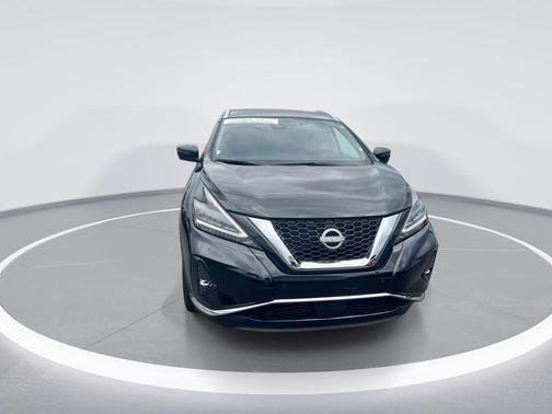 Black 2023 Nissan Murano SL