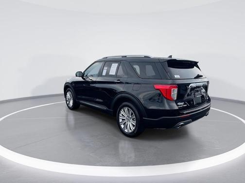Agate Black Metallic 2023 Ford Explorer Limited