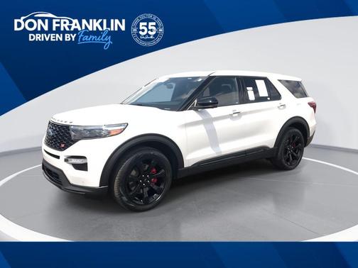 White Metallic 2022 Ford Explorer ST