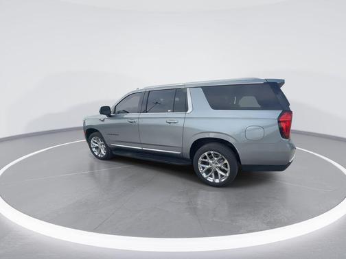 Sterling 2023 GMC Yukon XL SLT