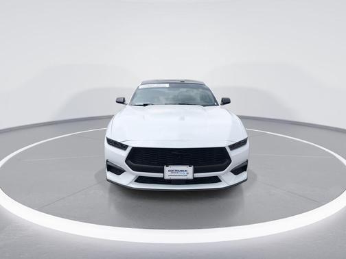 Oxford White 2024 Ford Mustang EcoBoost