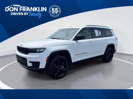 Bright White Clearcoat 2023 Jeep Grand Cherokee L Laredo