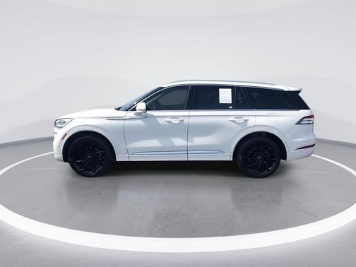 White 2021 Lincoln Aviator Reserve AWD