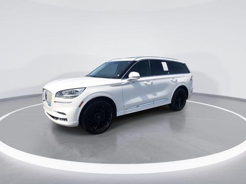 White 2021 Lincoln Aviator Reserve AWD
