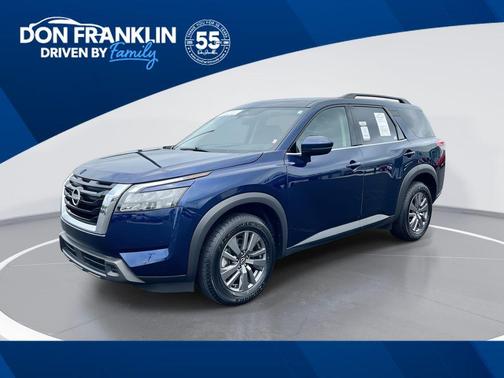 Deep Ocean Blue 2025 Nissan Pathfinder SV