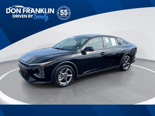 Aurora Black Pearl 2025 Kia K4
