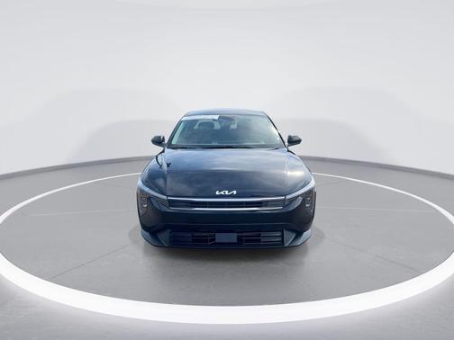 Aurora Black Pearl 2025 Kia K4