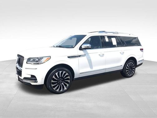 White Metallic 2022 Lincoln Navigator L Black Label