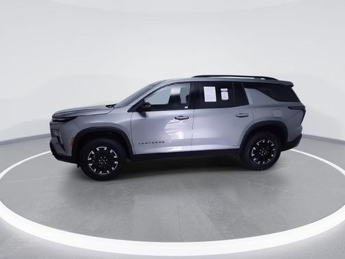 Gray 2025 Chevrolet Traverse Z71
