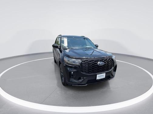 Black Metallic 2025 Ford Explorer ST-Line